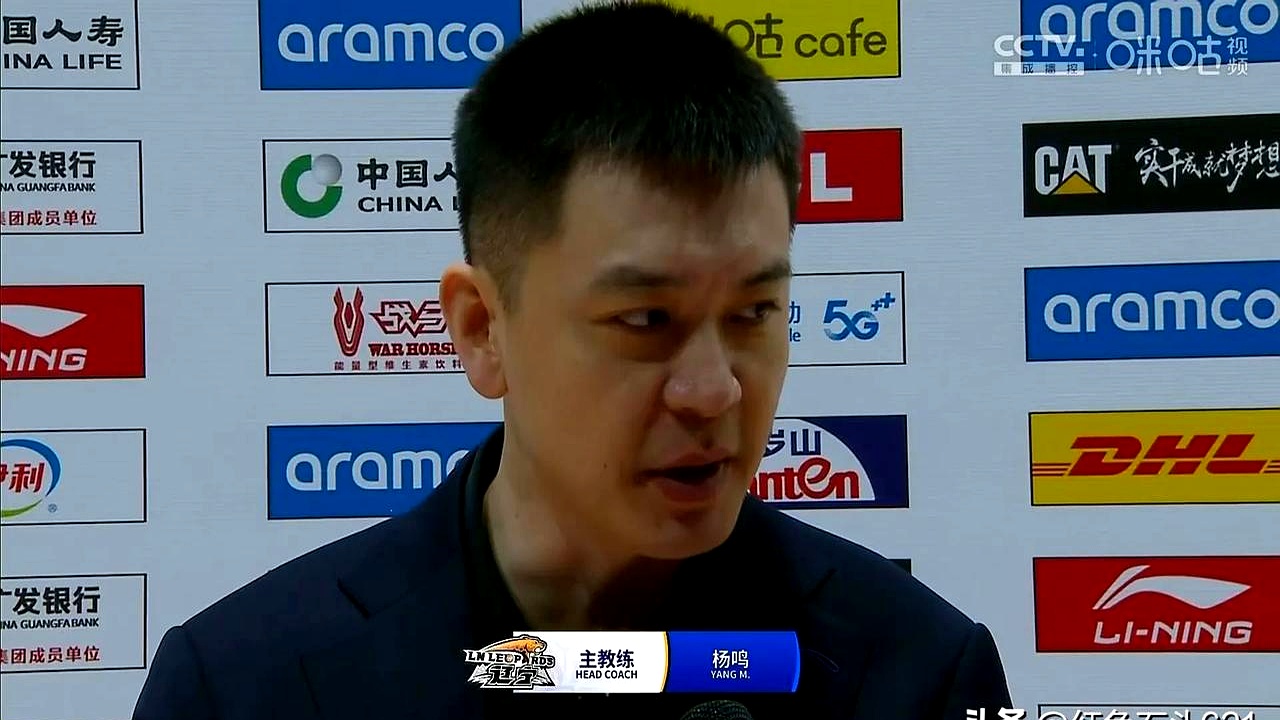 转折点巴塞罗那绝杀压哨；CBA常规赛国际比赛日攻防权衡；悬念犹存；轮换策略成焦点的简单介绍-爱游戏体育