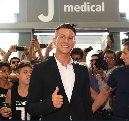 包含摩纳哥内部会议纪要流出：赛后战术微调，英超使命明确，高层口径保持一致的词条